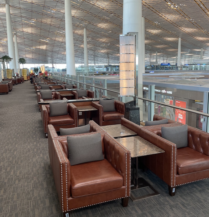 通路側のソファ席