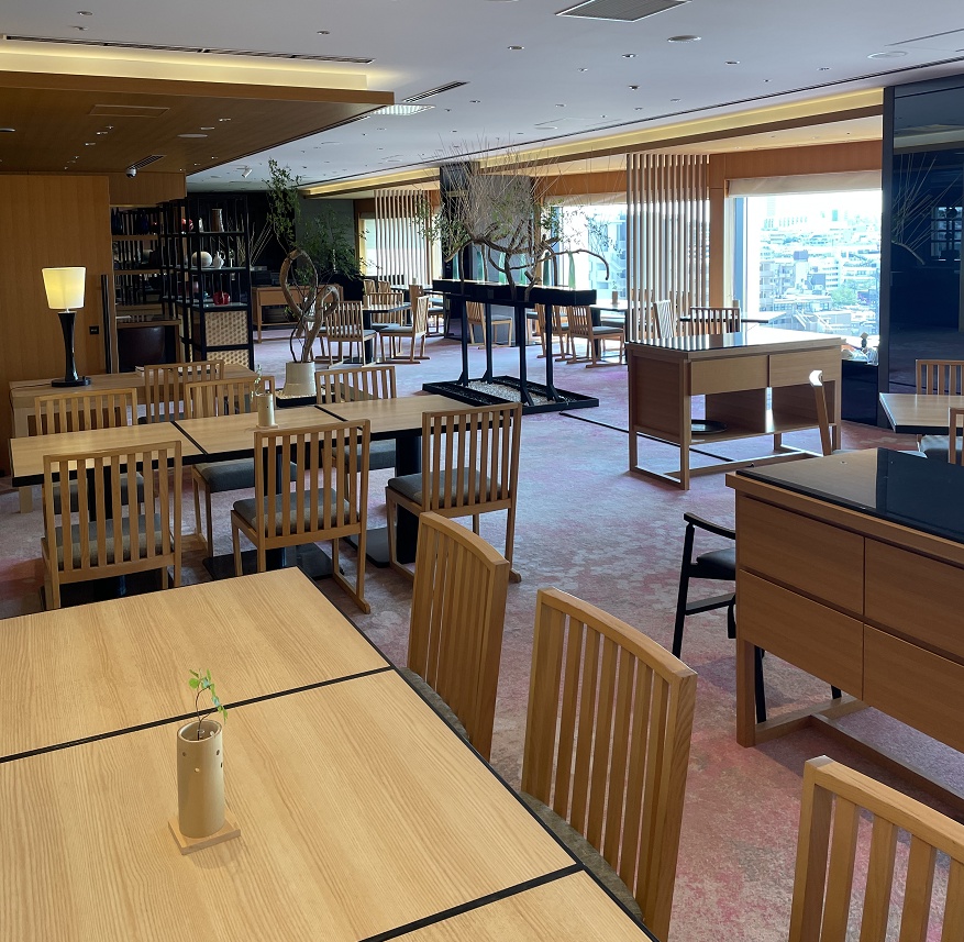 エグゼクティブラウンジのテーブル