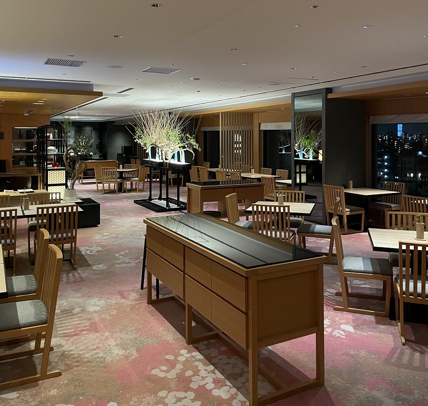 ラウンジの店内