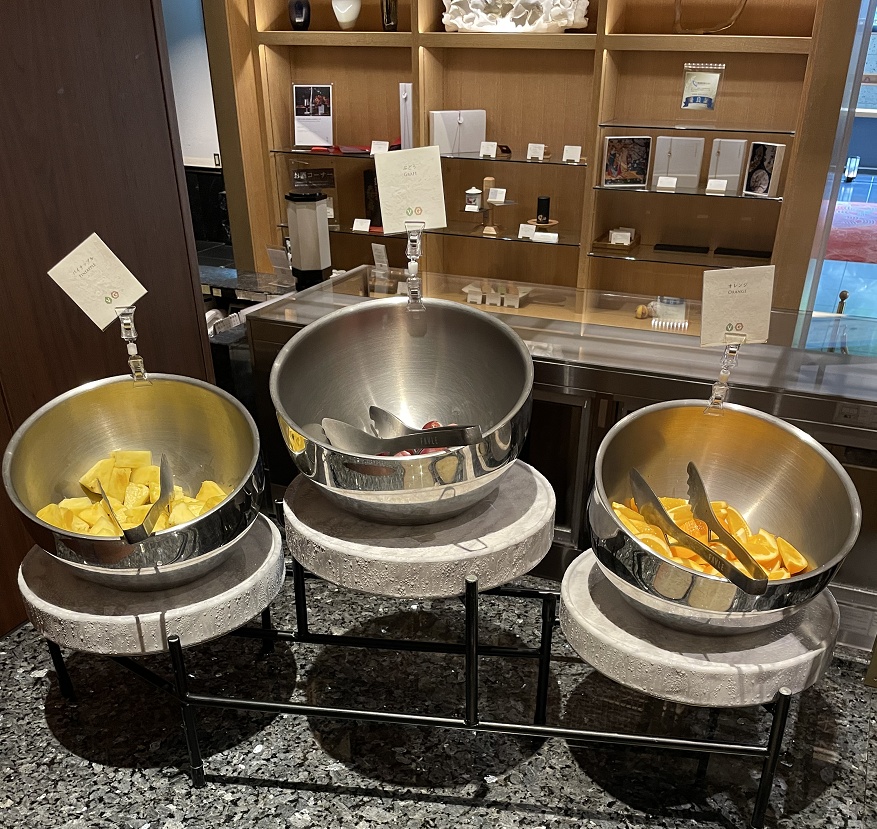 パイナップル・ぶどう・オレンジ