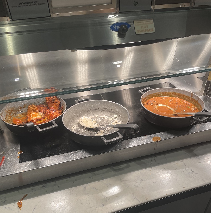 カレーとチキン