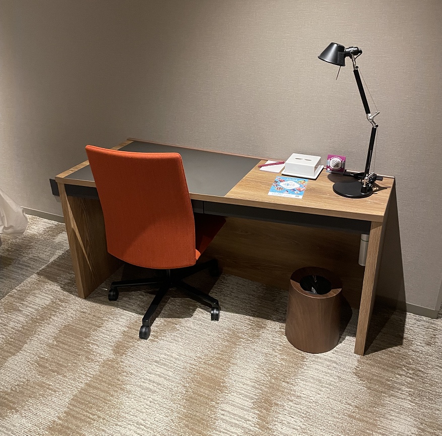 パソコンデスク