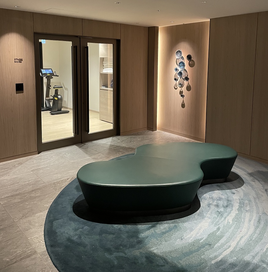 フィットネスジムの入口