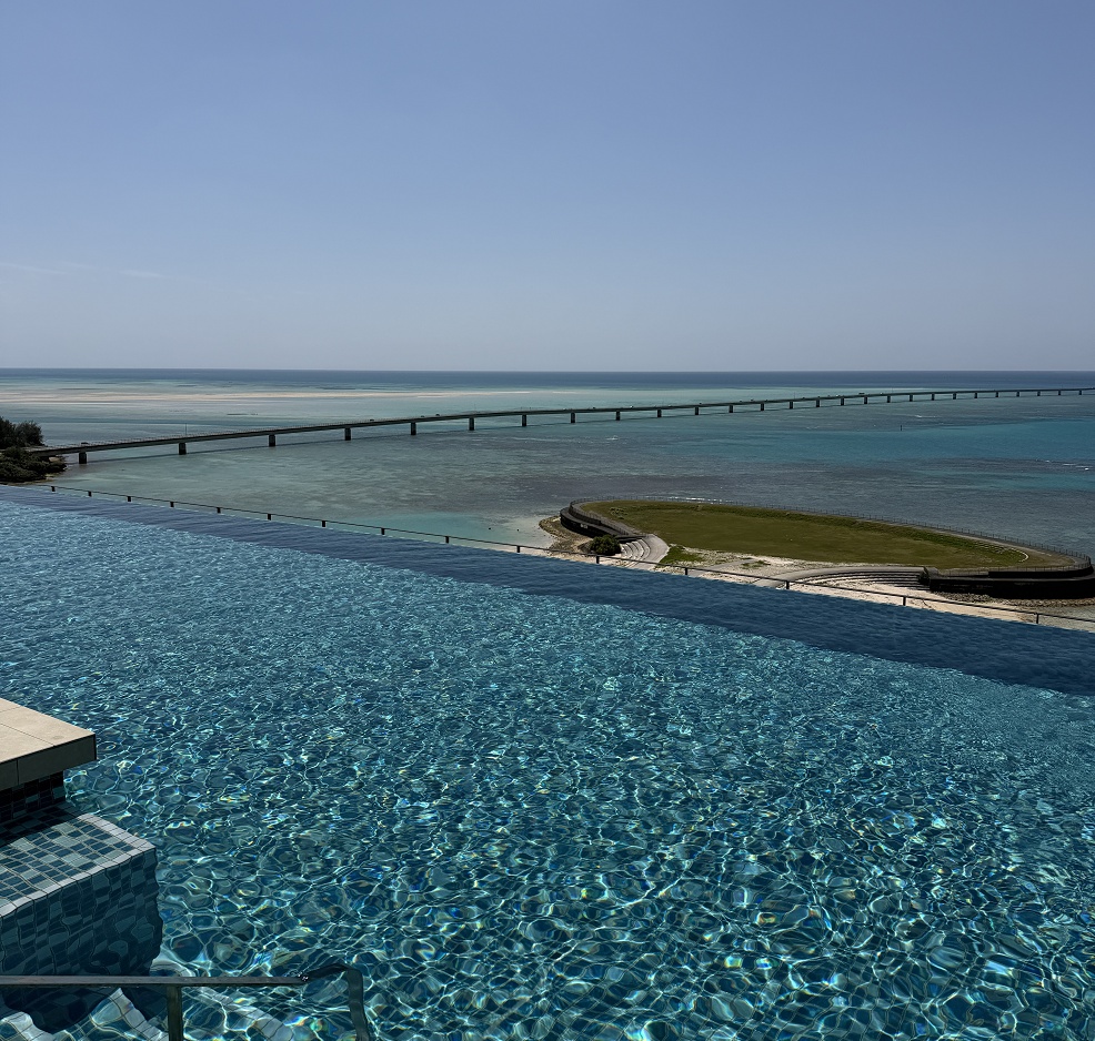 キャノピーbyヒルトン沖縄宮古島リゾートのインフィニティプール