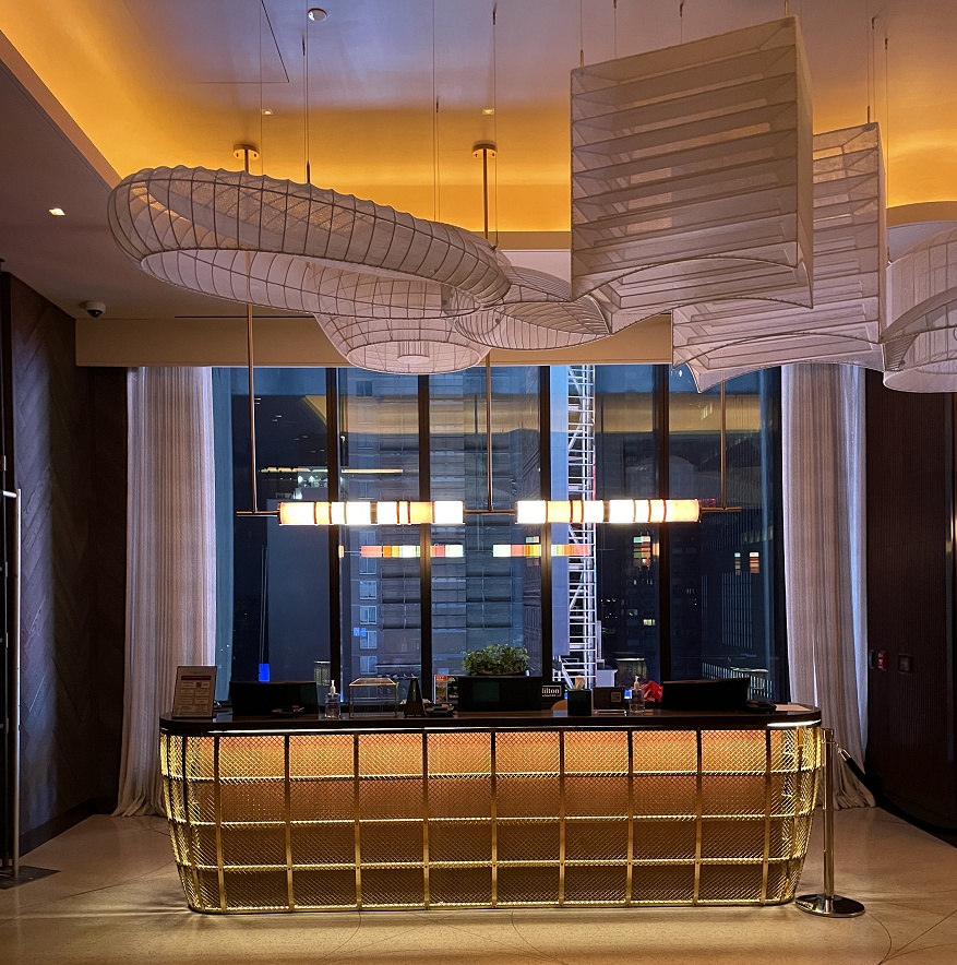 フロントカウンター