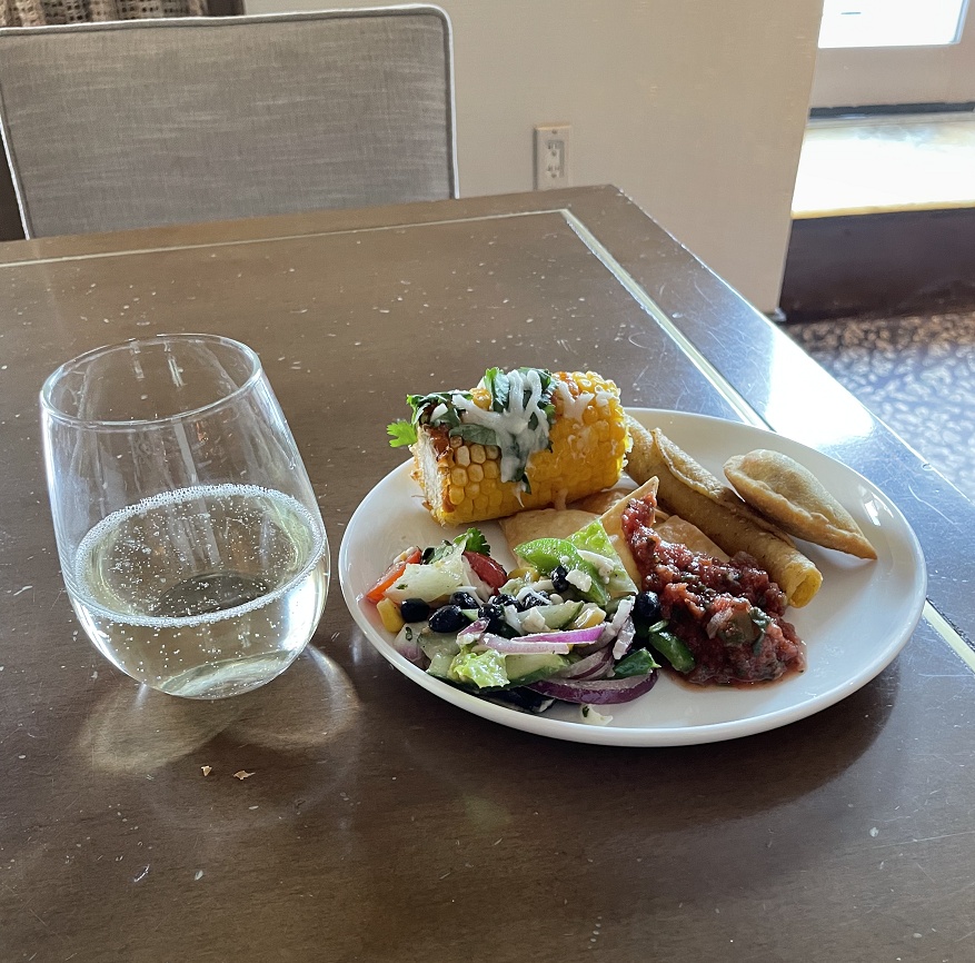 ラウンジのフード