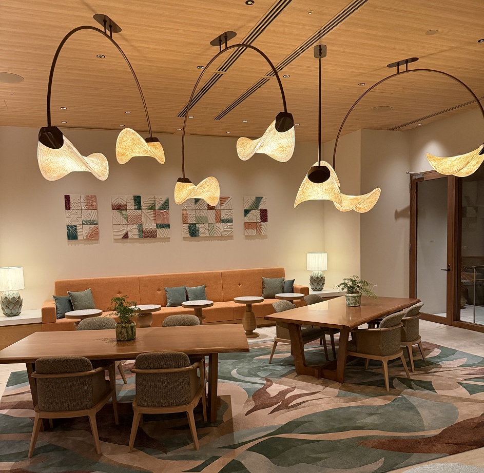 テーブルとイス