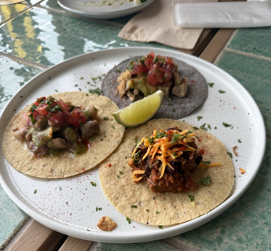 タコス(コーントルティーヤ付き)