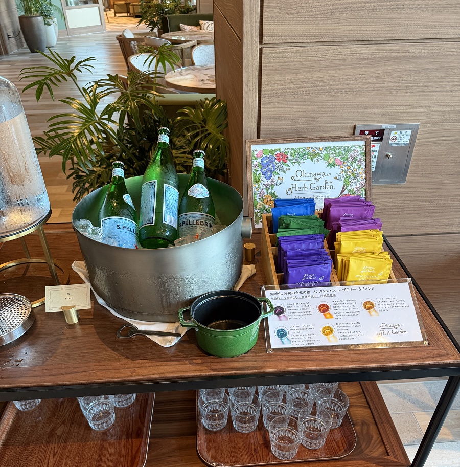 炭酸水・沖縄のハーブティー